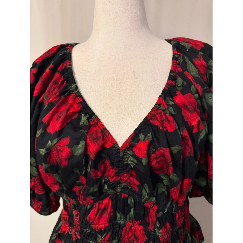 Old Navy Floral Smocked Babydoll Top XL Red Rose Print Puff Sleeve Boho